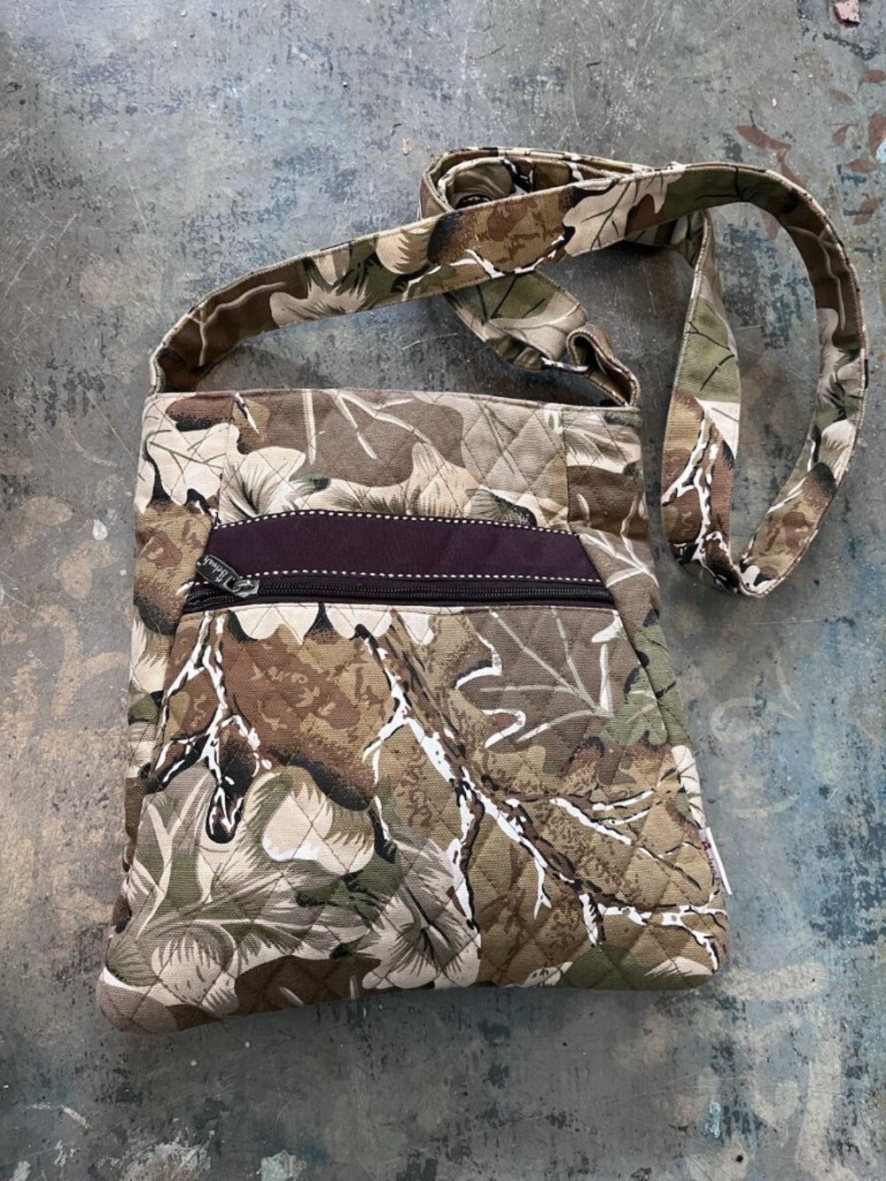Belvah Quilted Cammo Crossbody Bag Tropical Floral Adjustable Shoulder Purse